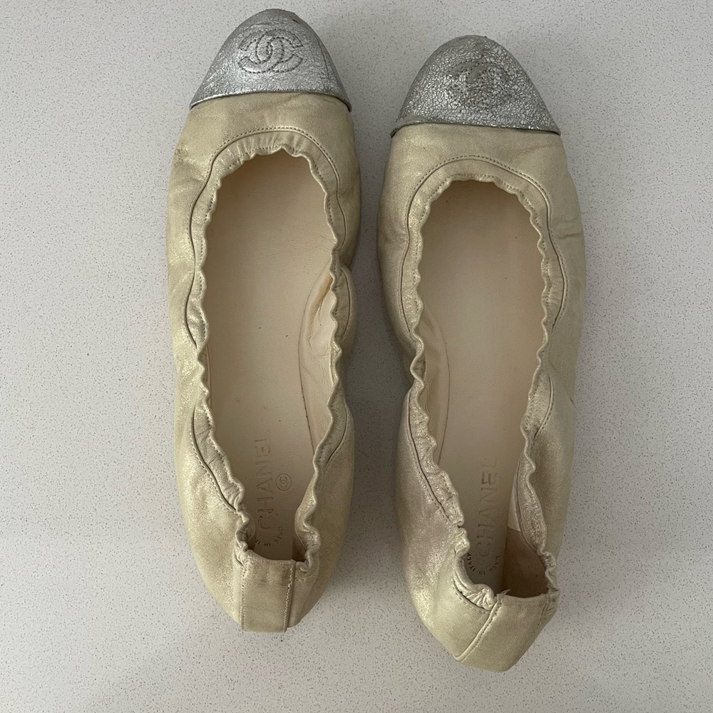 CHANEL ballerinas
